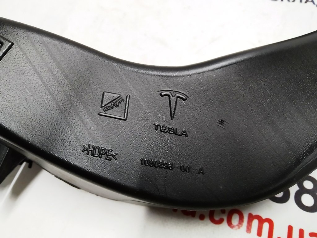 Luftkanal för pelare C ventilationssystem, vänster Tesla Model X 1090898-00-A